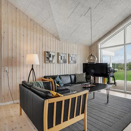 4 Bedroom Stunning In Haderslev