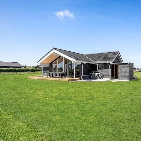 4 Bedroom Stunning In Ferienhaus